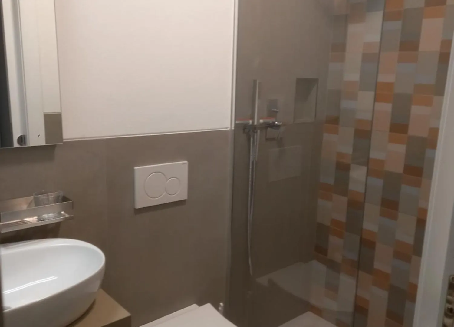 Home Suite Home With Free Parking - Parcheggio Gratuito Porta Romana Suite Newly 2 Bedrooms Apartment With 2 Bathrooms Subway Metro 3 Stops To Duomo Mediolan 0*,  Włochy