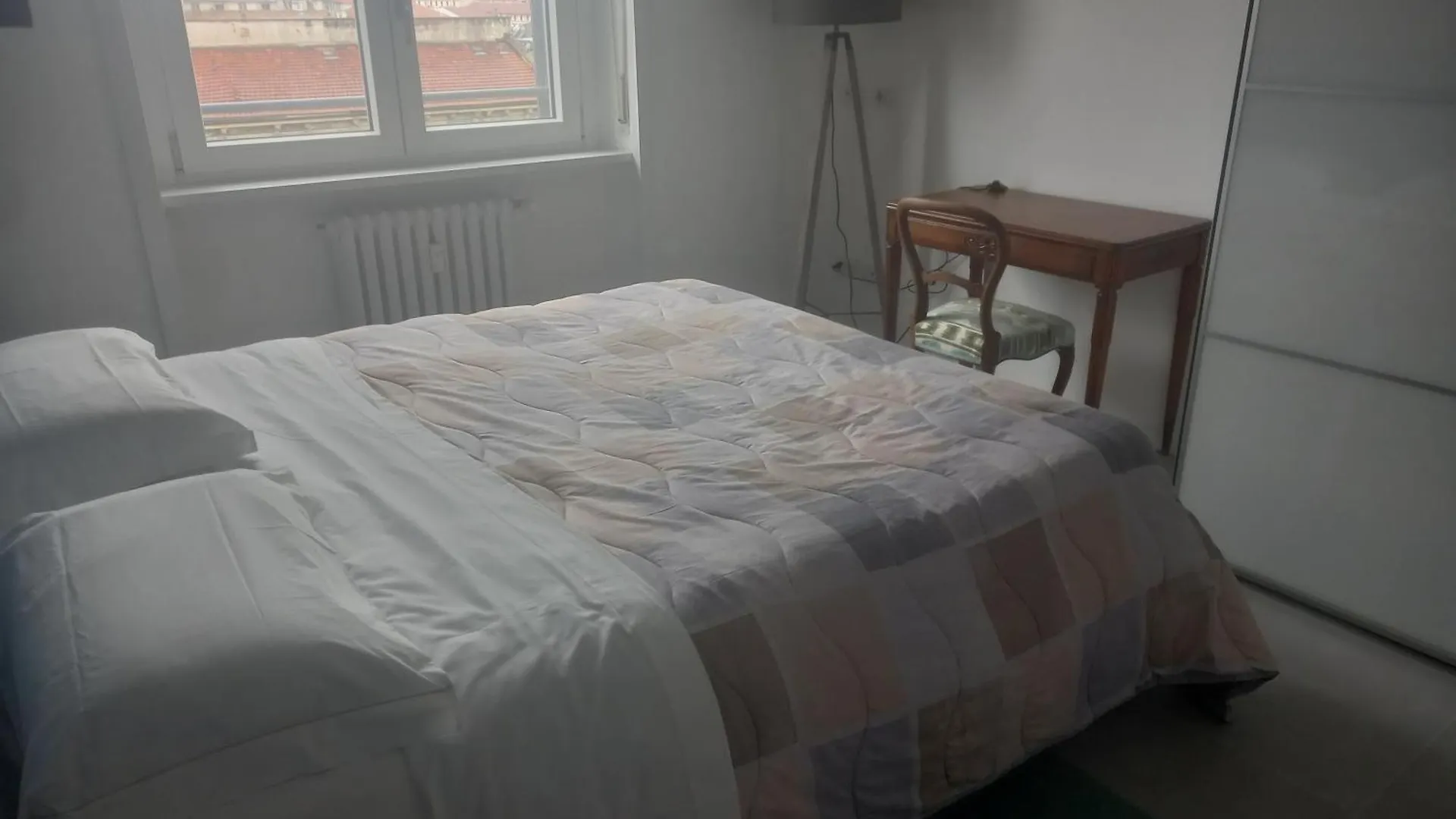 Home Suite Home With Free Parking - Parcheggio Gratuito Porta Romana Suite Newly 2 Bedrooms Apartment With 2 Bathrooms Subway Metro 3 Stops To Duomo Mediolan 0*,  Włochy