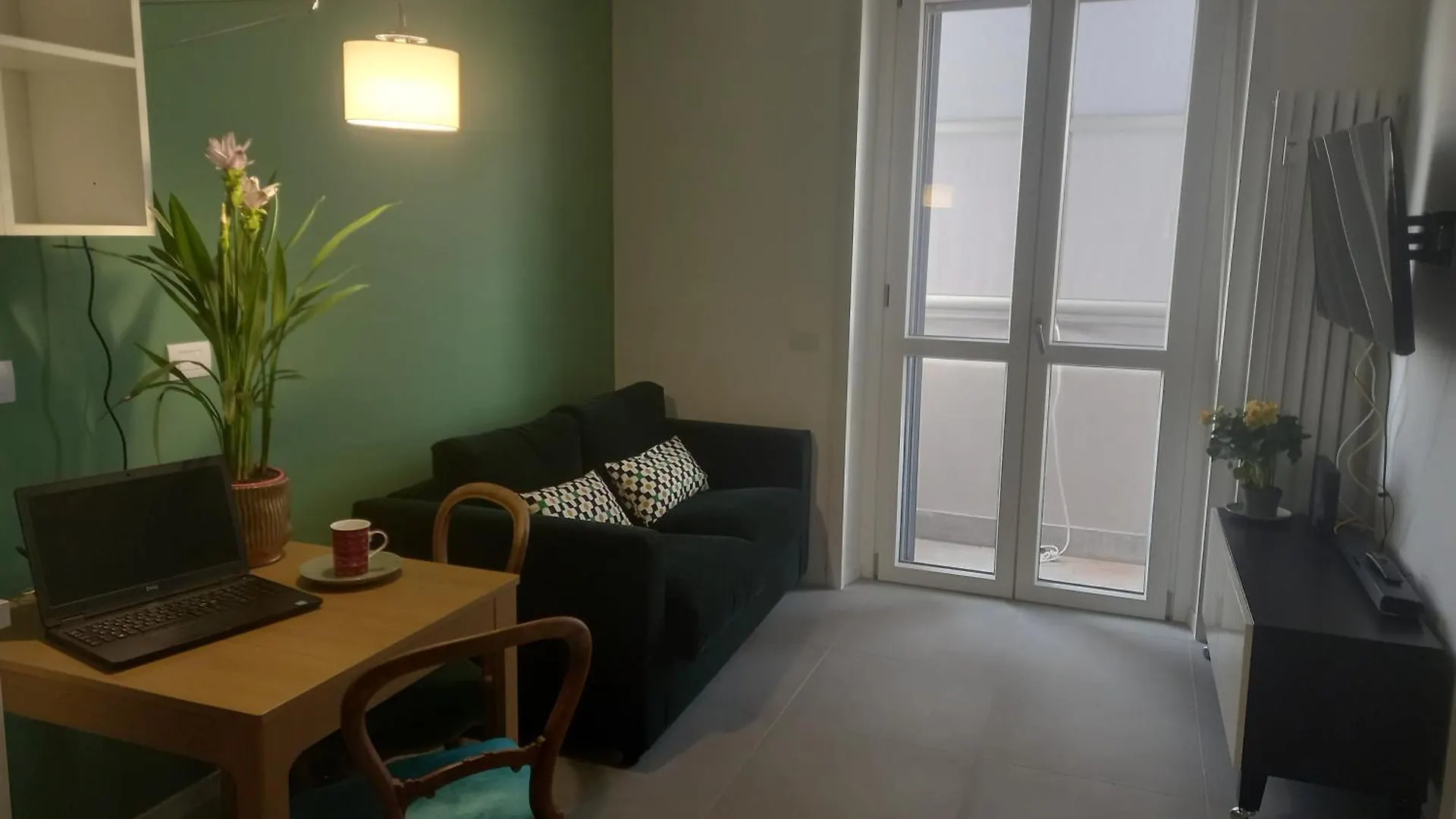Home Suite Home With Free Parking - Parcheggio Gratuito Porta Romana Suite Newly 2 Bedrooms Apartment With 2 Bathrooms Subway Metro 3 Stops To Duomo Mediolan Włochy