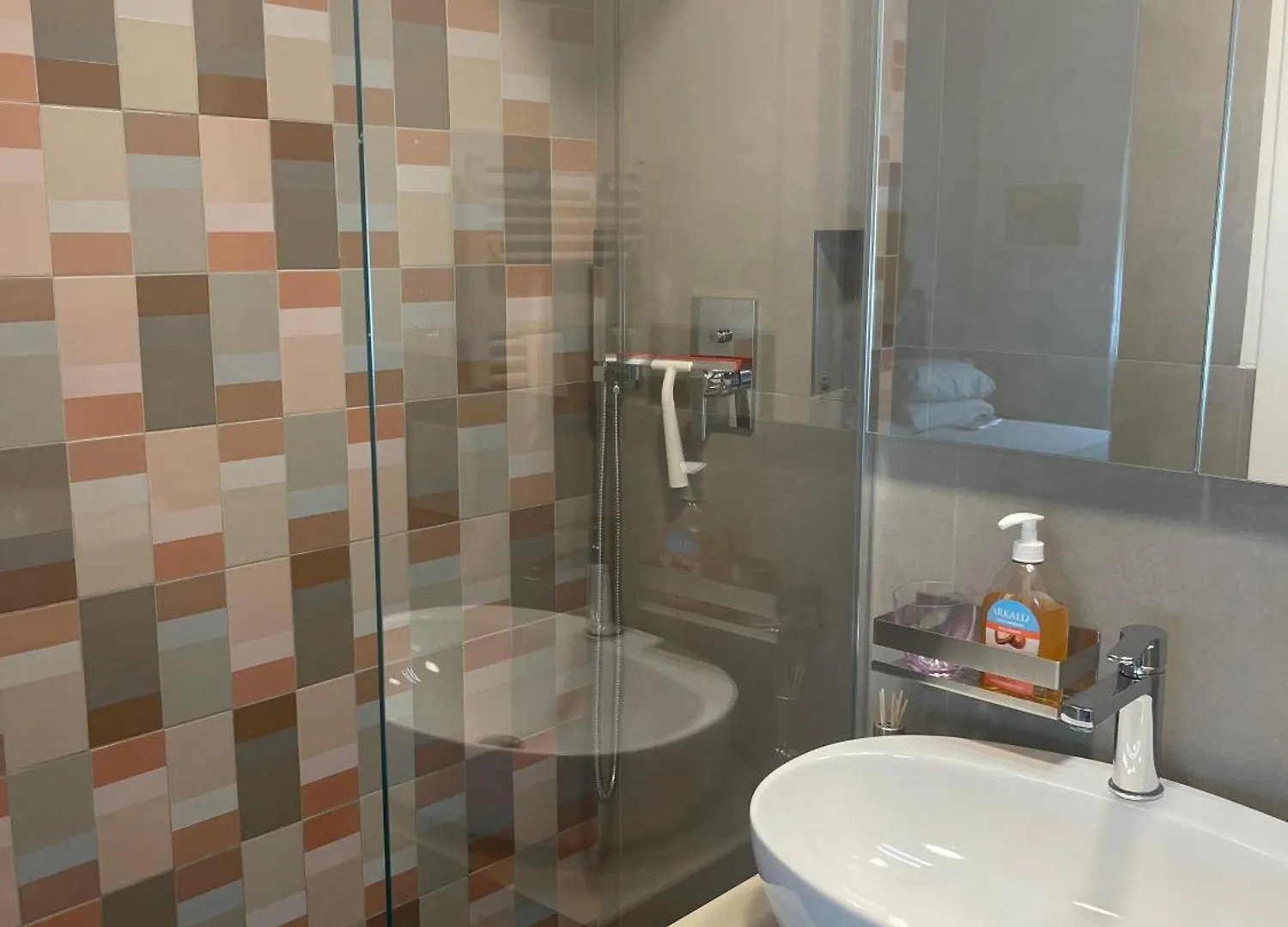 Home Suite Home With Free Parking - Parcheggio Gratuito Porta Romana Suite Newly 2 Bedrooms Apartment With 2 Bathrooms Subway Metro 3 Stops To Duomo Mediolan